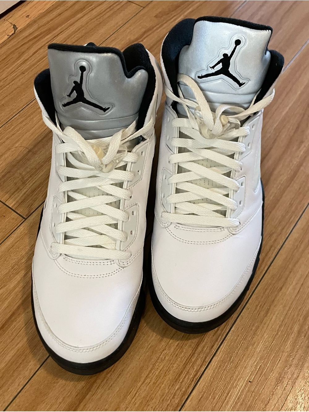 *AUTHENTIC* Nike Air Jordan 5 Retro White/Black (Size US 13)